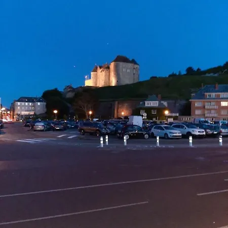 公寓 St Remy 迪耶普