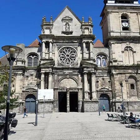 St Remy 公寓 *